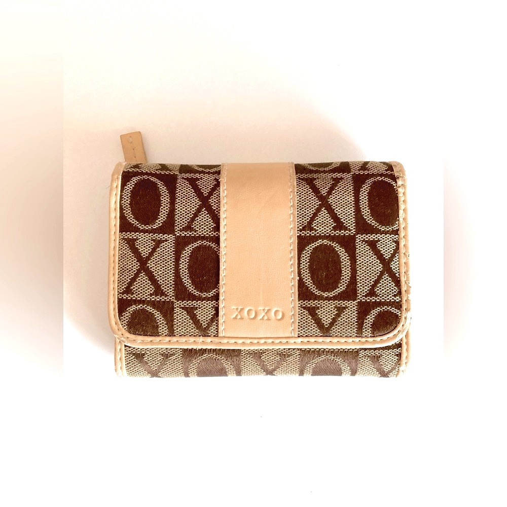 XOXO‎ Wallet